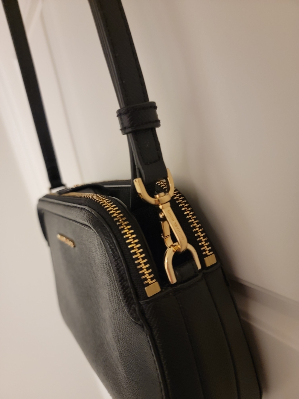 Michael Kors Black Crossbody Bag - Picture 3 of 6